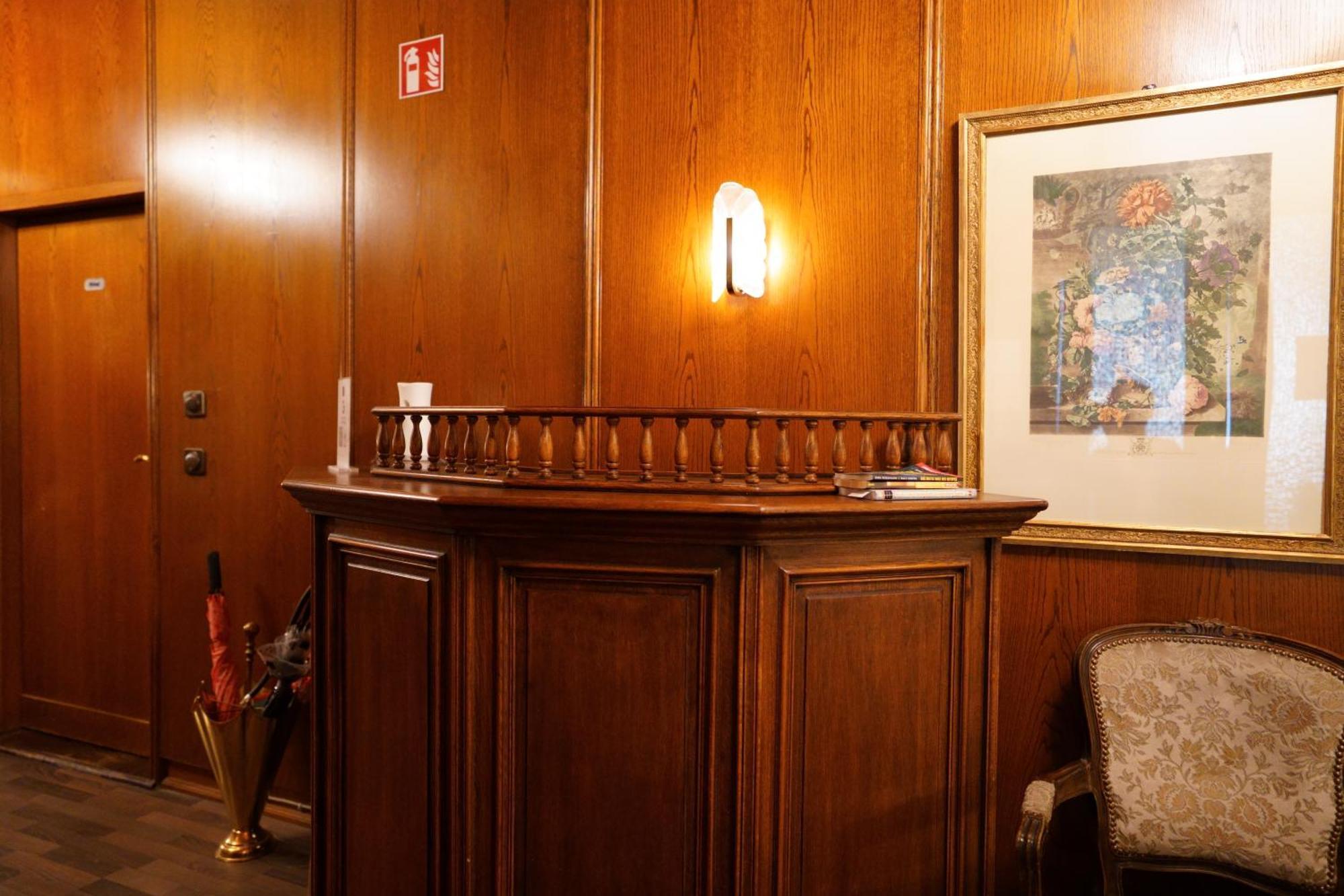 Hotel Pension Xantener Eck Berlin Exterior photo