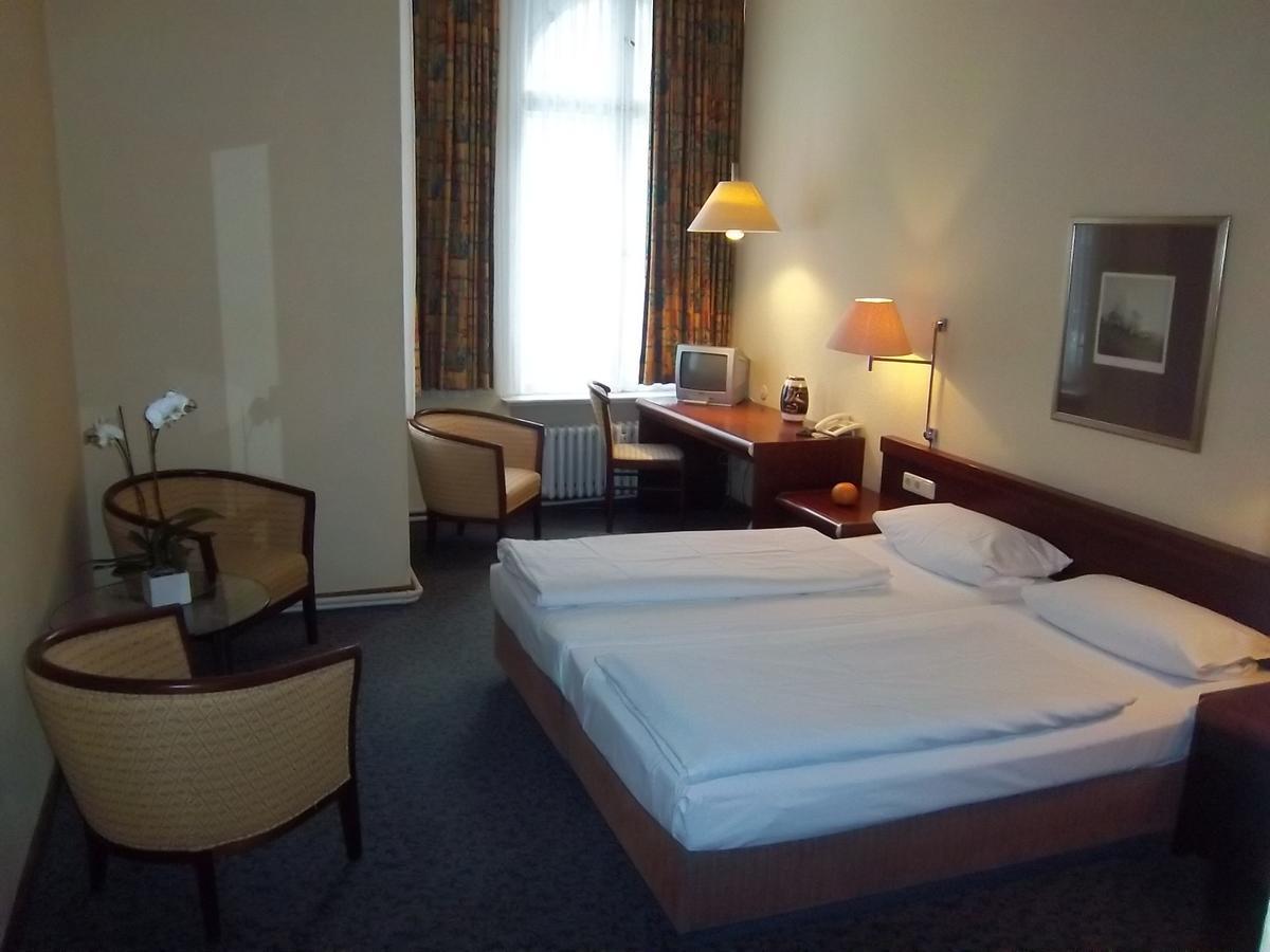Hotel Pension Xantener Eck Berlin Exterior photo